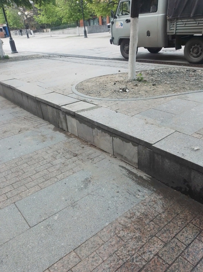 В Пензе оперативно отремонтировали повреждения на улице Московской