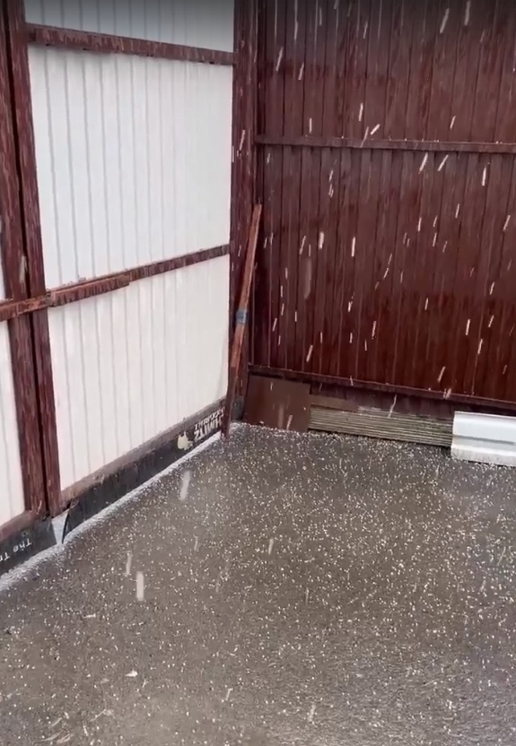 В Кузнецке прошел сильный град