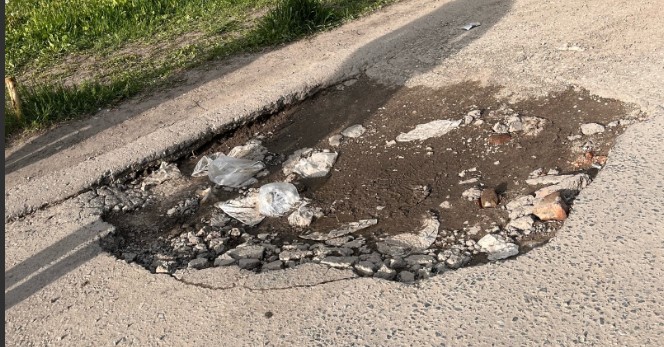 В Пензе пока не планируют ремонтировать разбитые тротуары на улице Мира