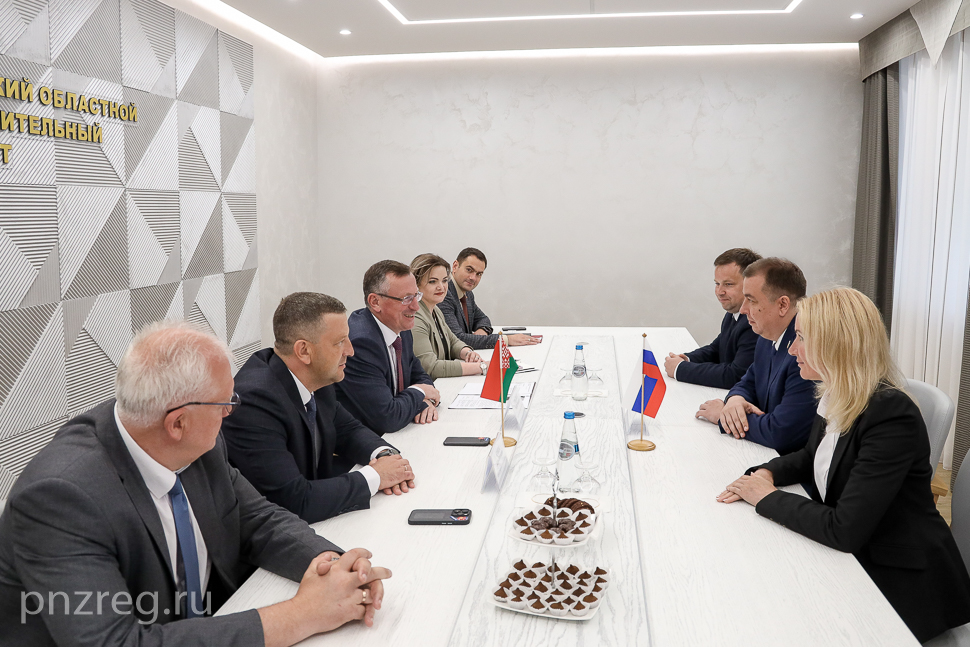 Сергей Федотов обсудил с Дмитрием Городецким перспективы сотрудничества между Пензой и Брестской областью