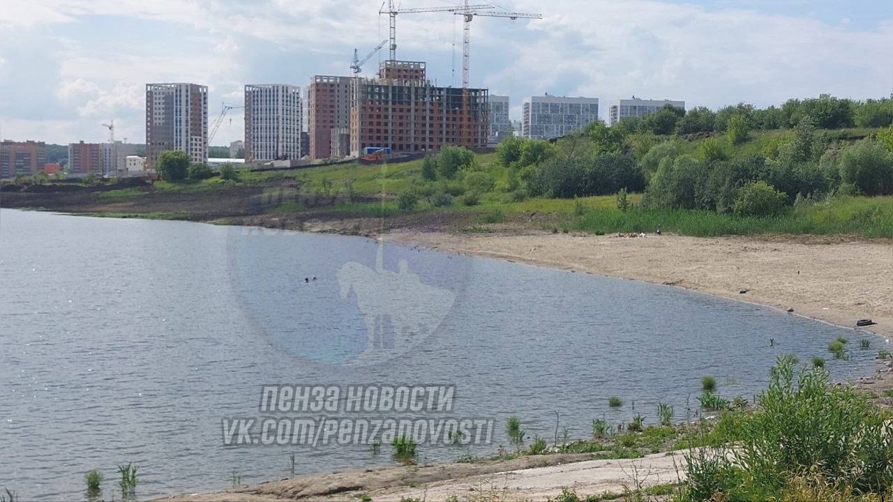 Жители Пензы открыли купальный сезон в водоеме у шестой горбольницы