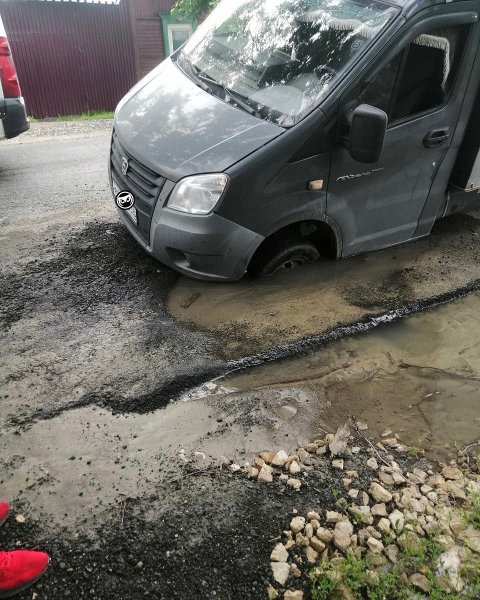 В Пензе «Газель» угодила в «капкан» на Старо-Черкасской улице