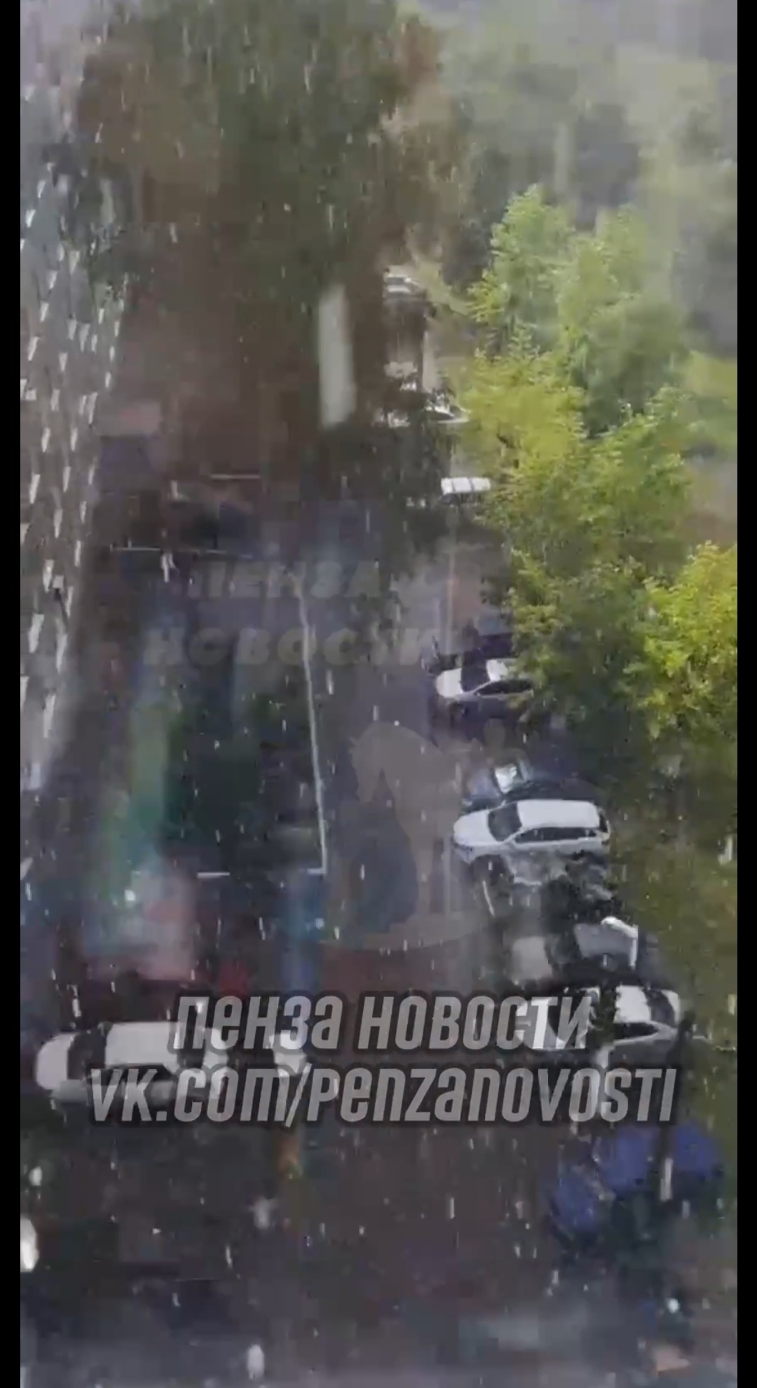 На Пензу в июне обрушился град, видео