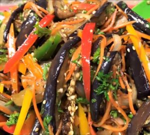 Готовим баклажаны по-корейски