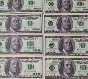 Банк России повысил курс доллара в выходные дни