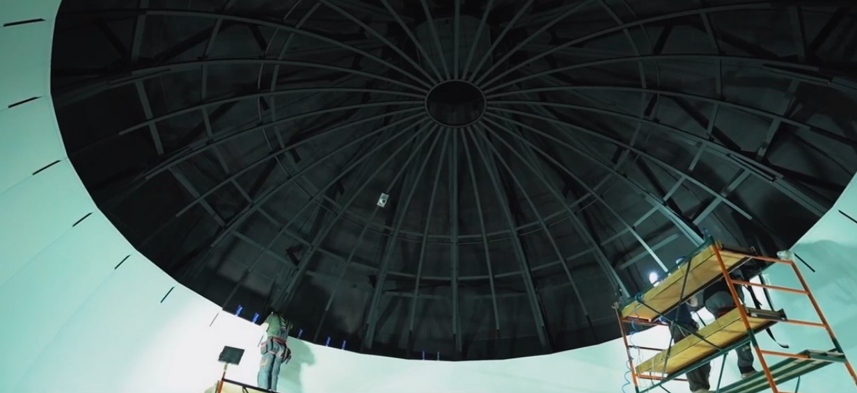 Олег Мельниченко рассказал об установке звездного купола в планетарии