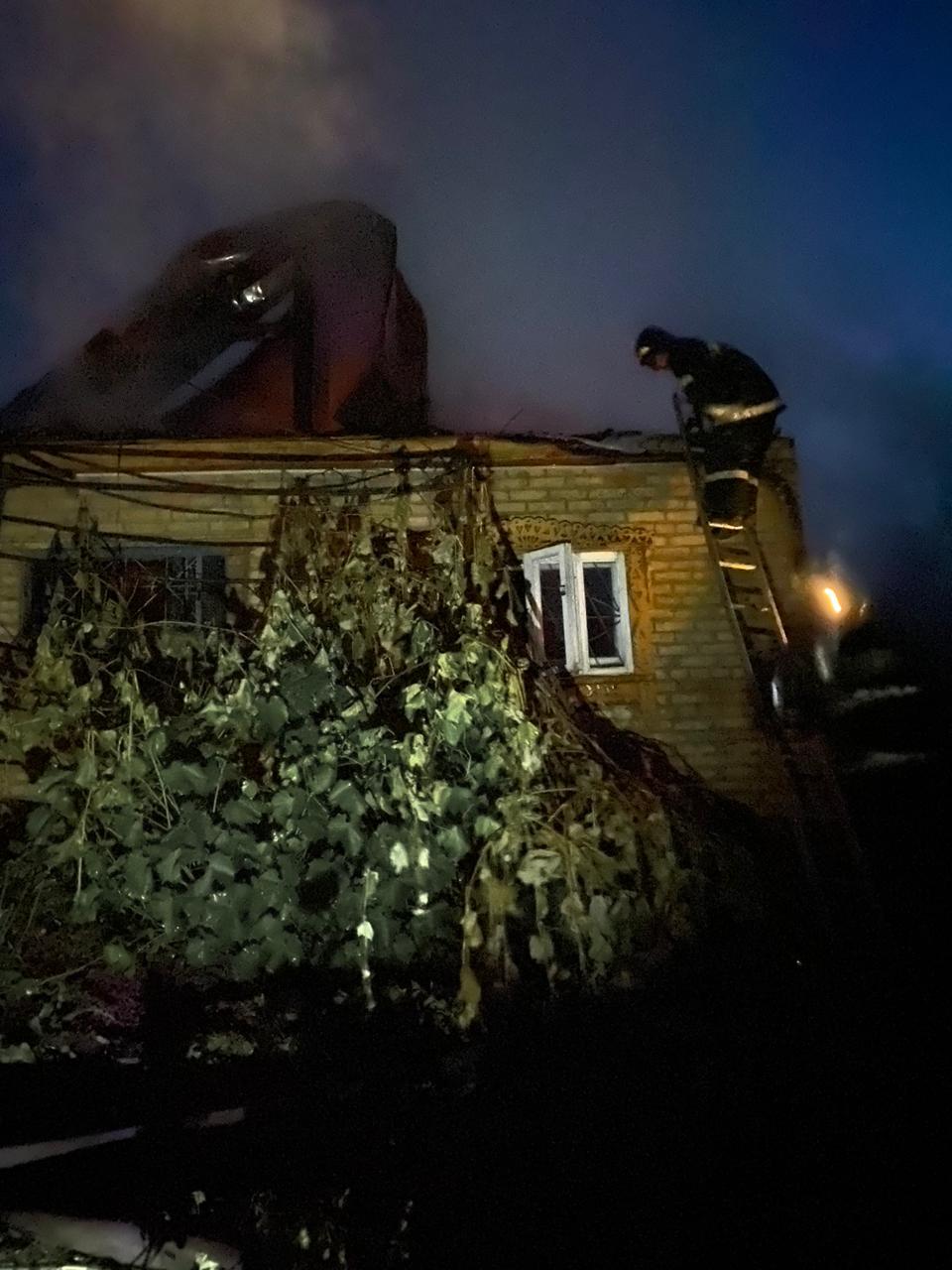 В Пензе в СНТ Крутецкие сады сгорел дачный домик