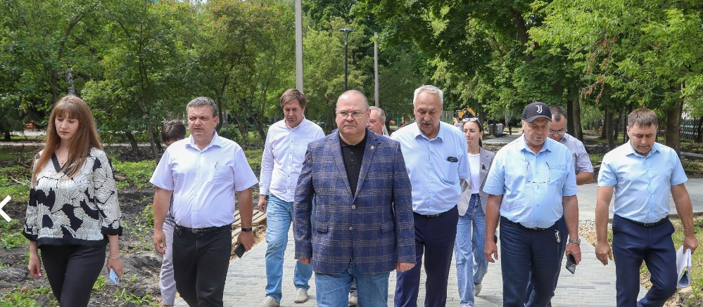 Олег Мельниченко поручил к 1 сентября завершить ремонт «Березовой рощи» в Сердобске