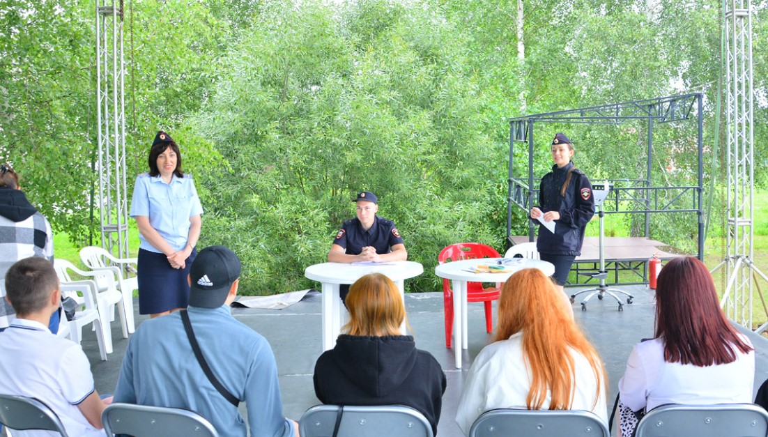 Пензенские полицейские приняли участие в фестивале в селе Даньшино