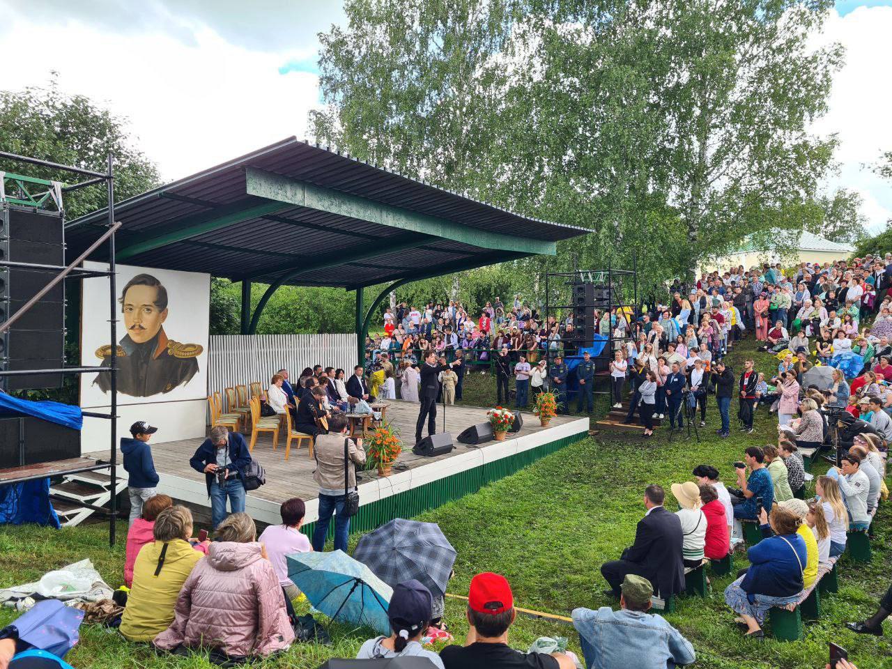 Олег Мельниченко поблагодарил организаторов Лермонтовского праздника в Тарханах