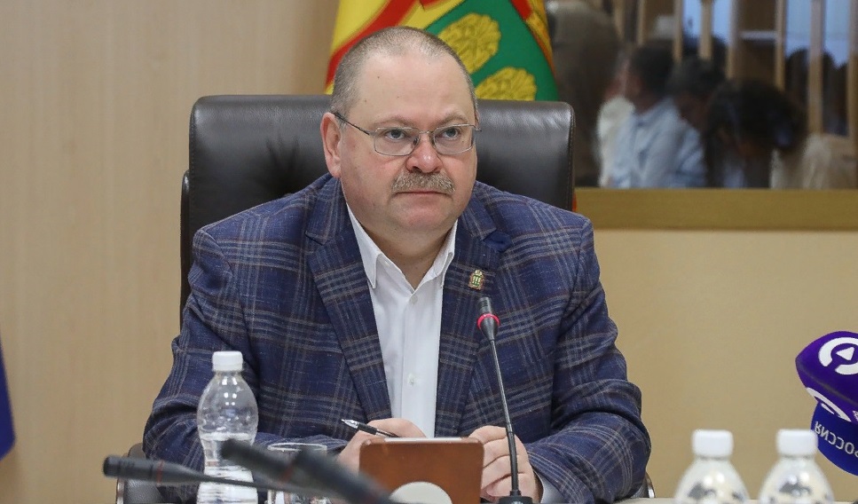 Олег Мельниченко поручил исключить формальный подход при диспансеризации