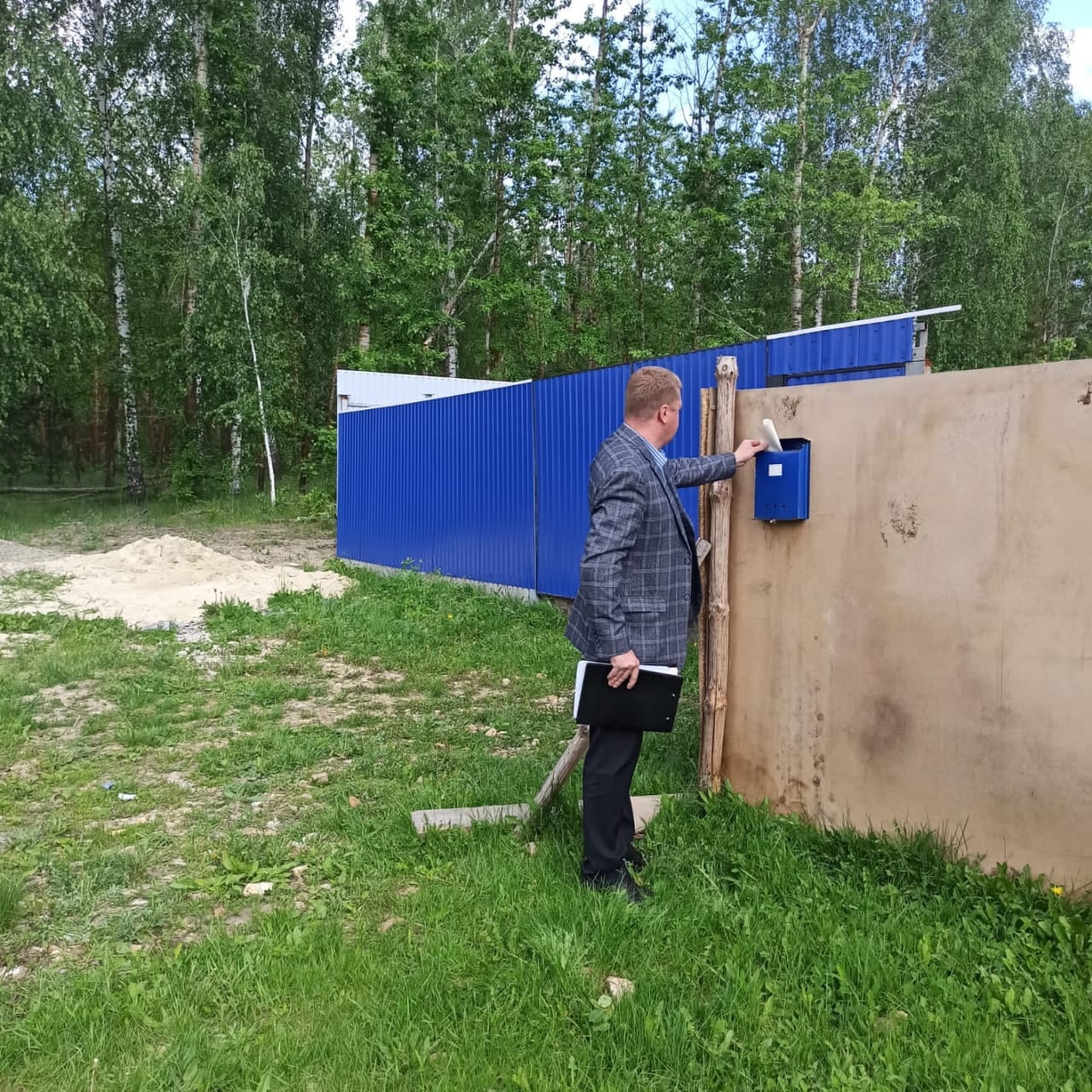 В Кузнецке спасатели помогли подростку высвободить ногу, застрявшую в велосипеде