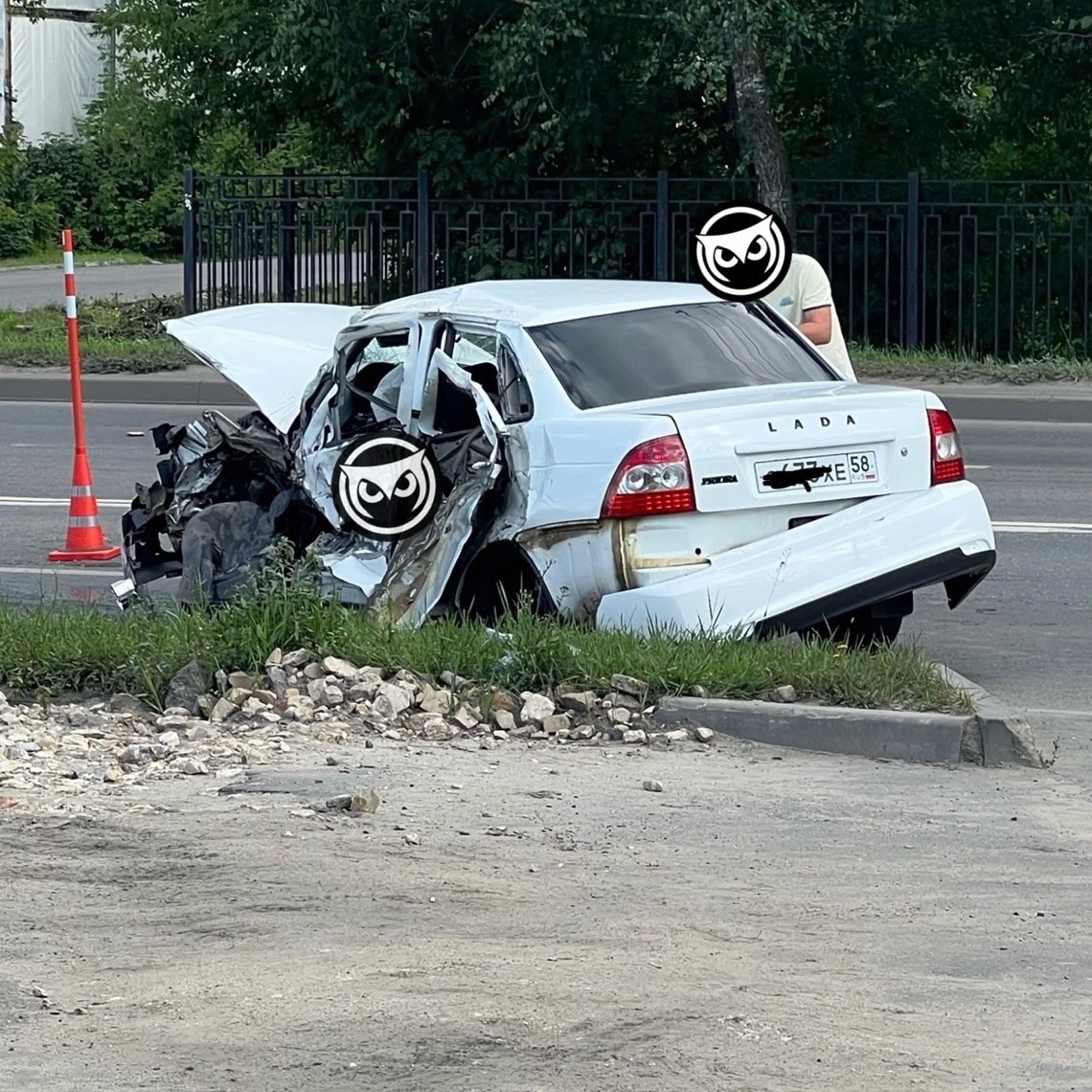 В Пензе после серьезного ДТП в больницу отвезли молодого парня