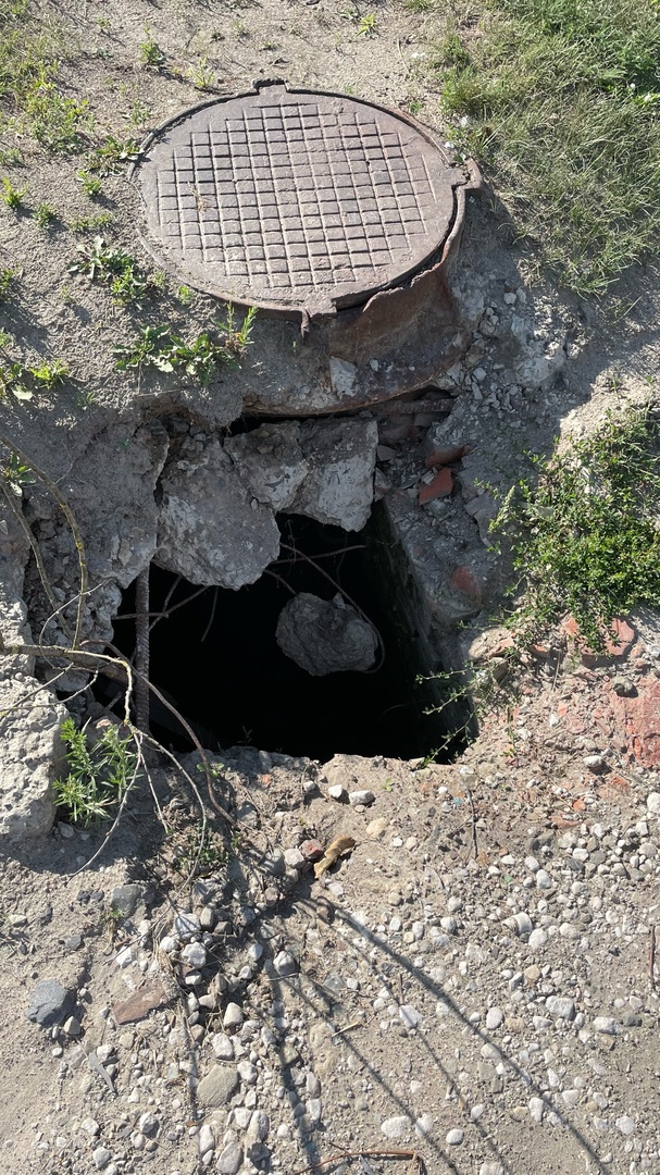 В Никольске обвалился колодец