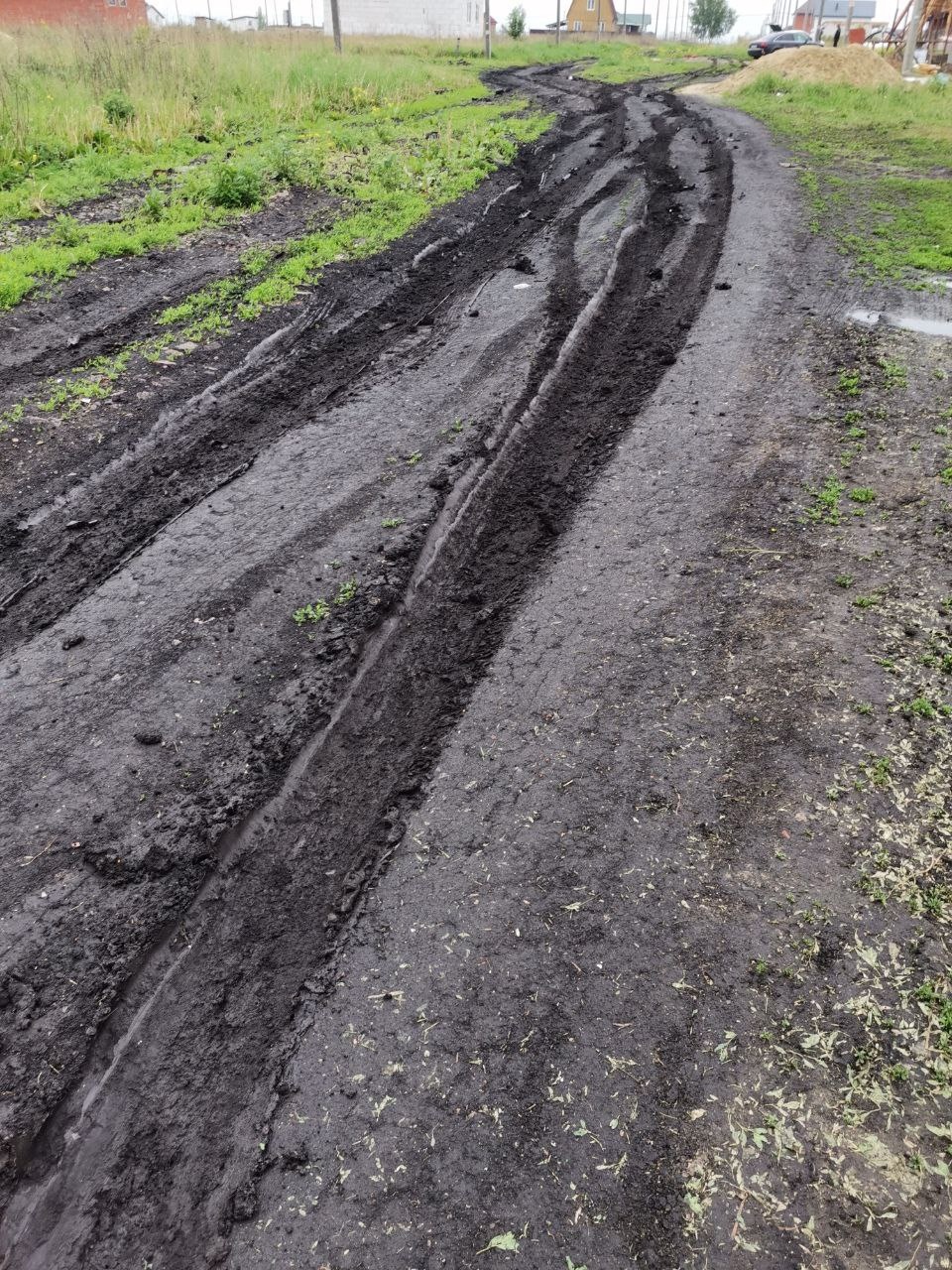 В Пензе к жителям улицы Шорникова из-за отсутствия дороги не может проехать скорая