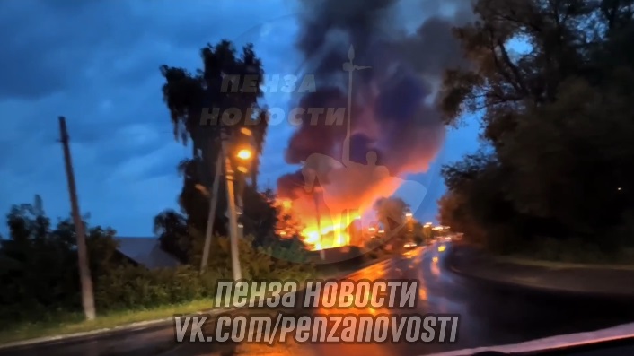 Пензенцы сообщили о ночном пожаре на улице Свободы
