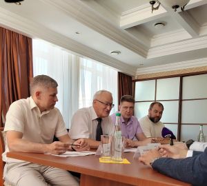 Николай Симонов и Сергей Морозов обсудили продовольственную и промышленную безопасность