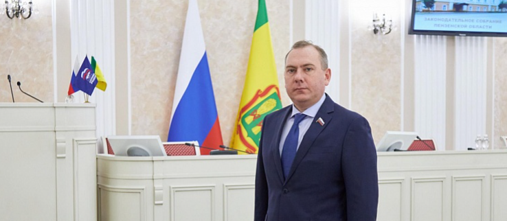 Владимир Вдонин принял участие в акции «Собери ребенка в школу»