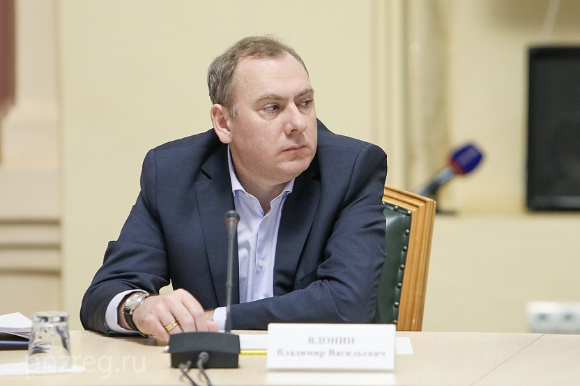 Владимир Вдонин помог жителям Кузнецкого района