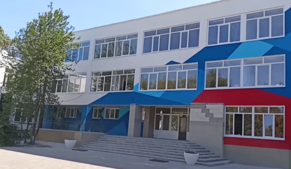 Олег Мельниченко рассказал о завершении ремонта в школе Токмака