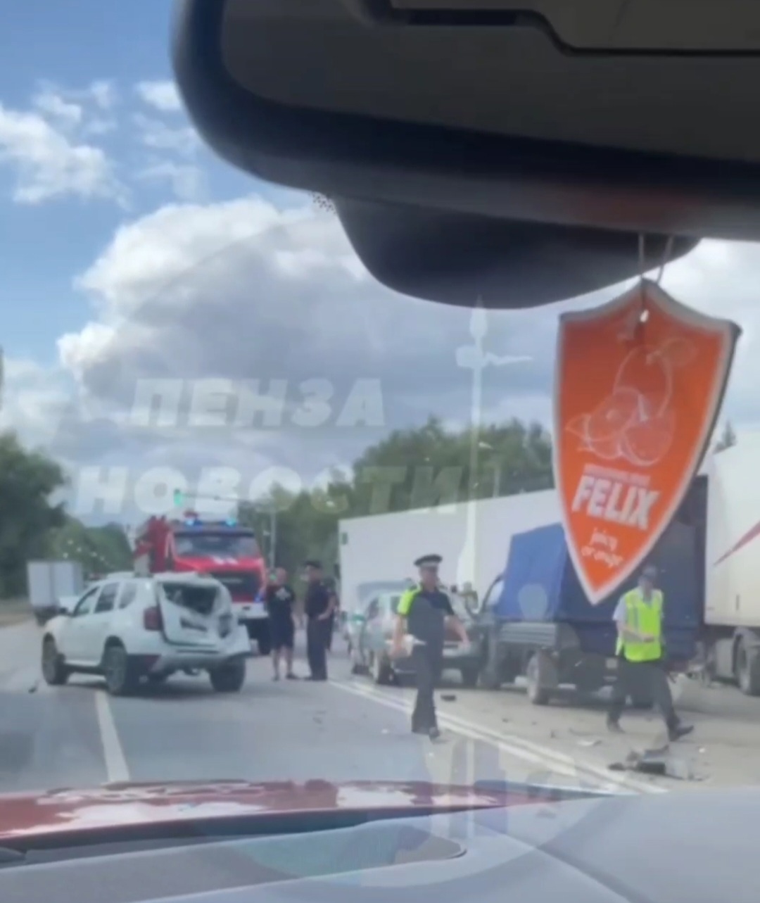 В Пензе на трассе М5 столкнулись 13 машин