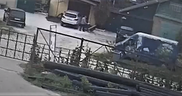 В Пензе пенсионер облил кислотой автомобиль племянницы