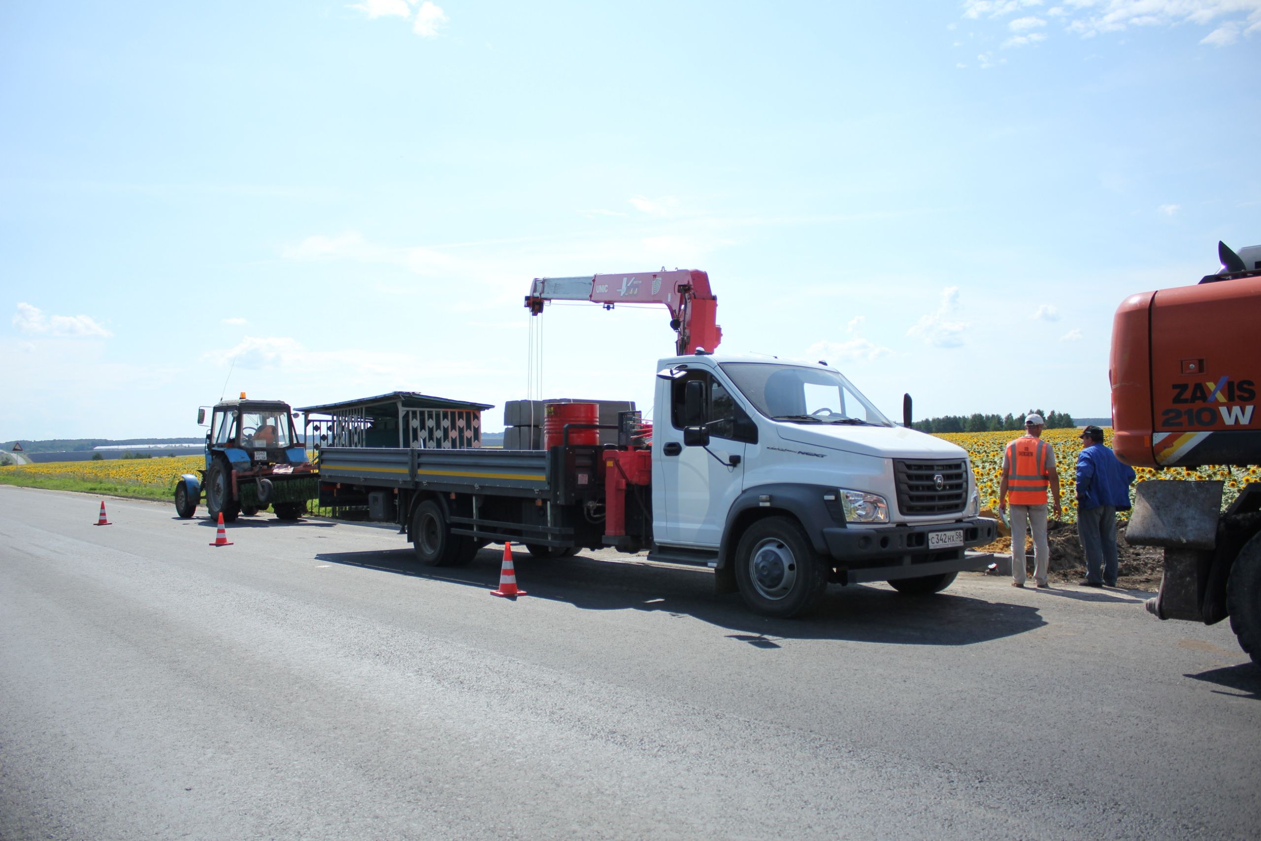 В Нижнеломовском районе на год раньше завершат ремонт региональной дороги