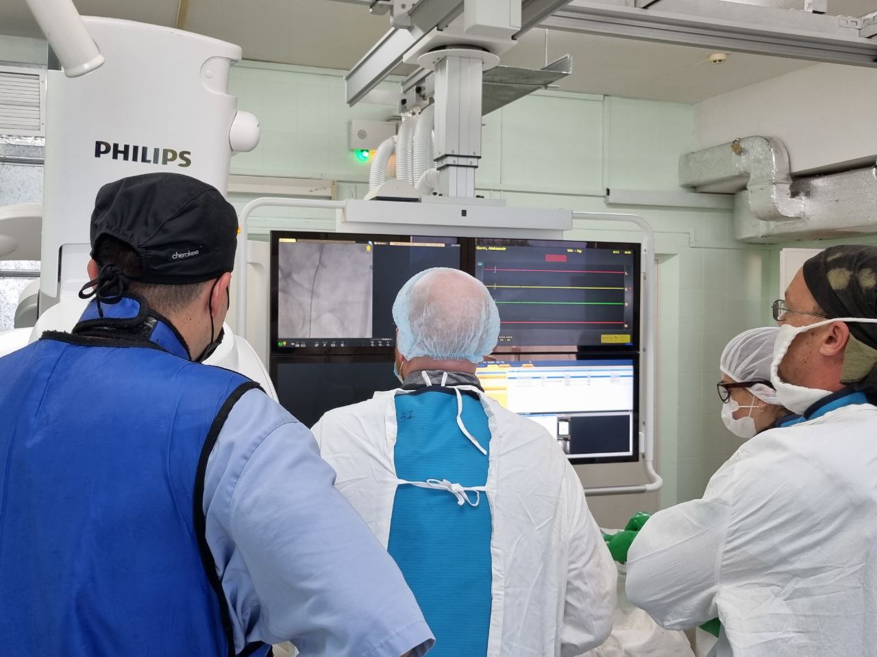 В Пензе врачи больницы Бурденко впервые провели 4 эндоваскулярные операции