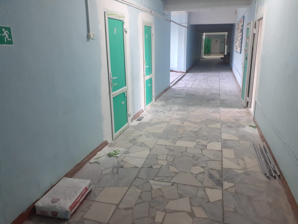 В Лопатинском районе завершают ремонт местной участковой больницы