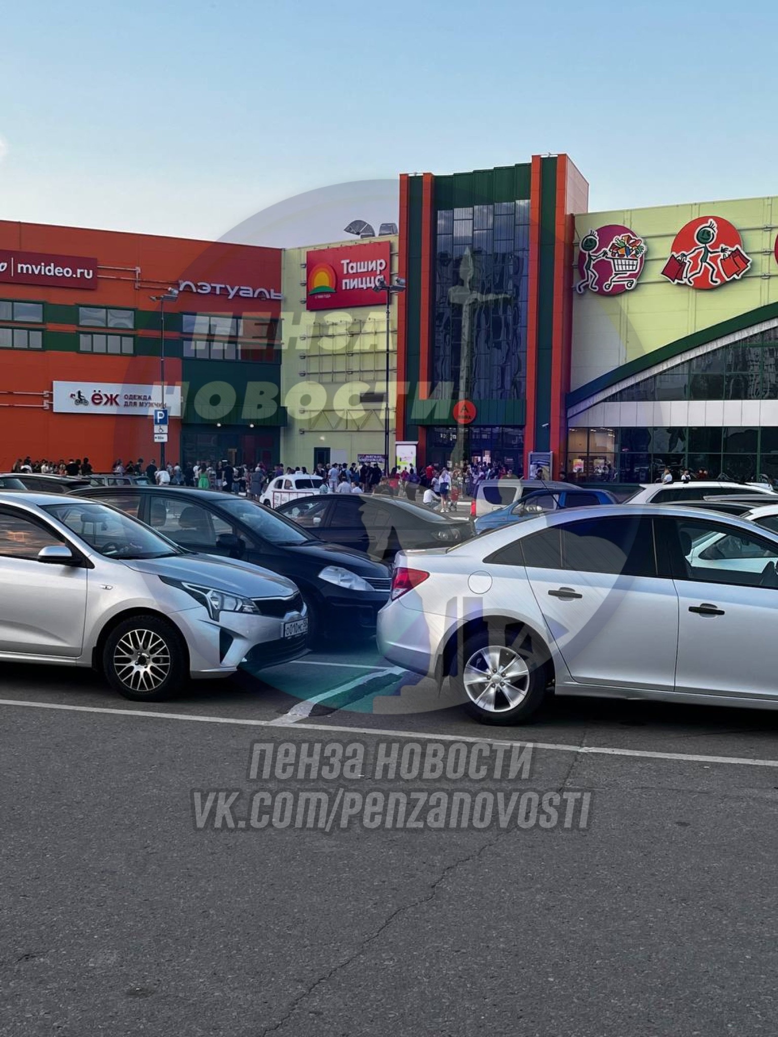 Пензенцев возмутила очередная эвакуация из ТЦ «Коллаж»