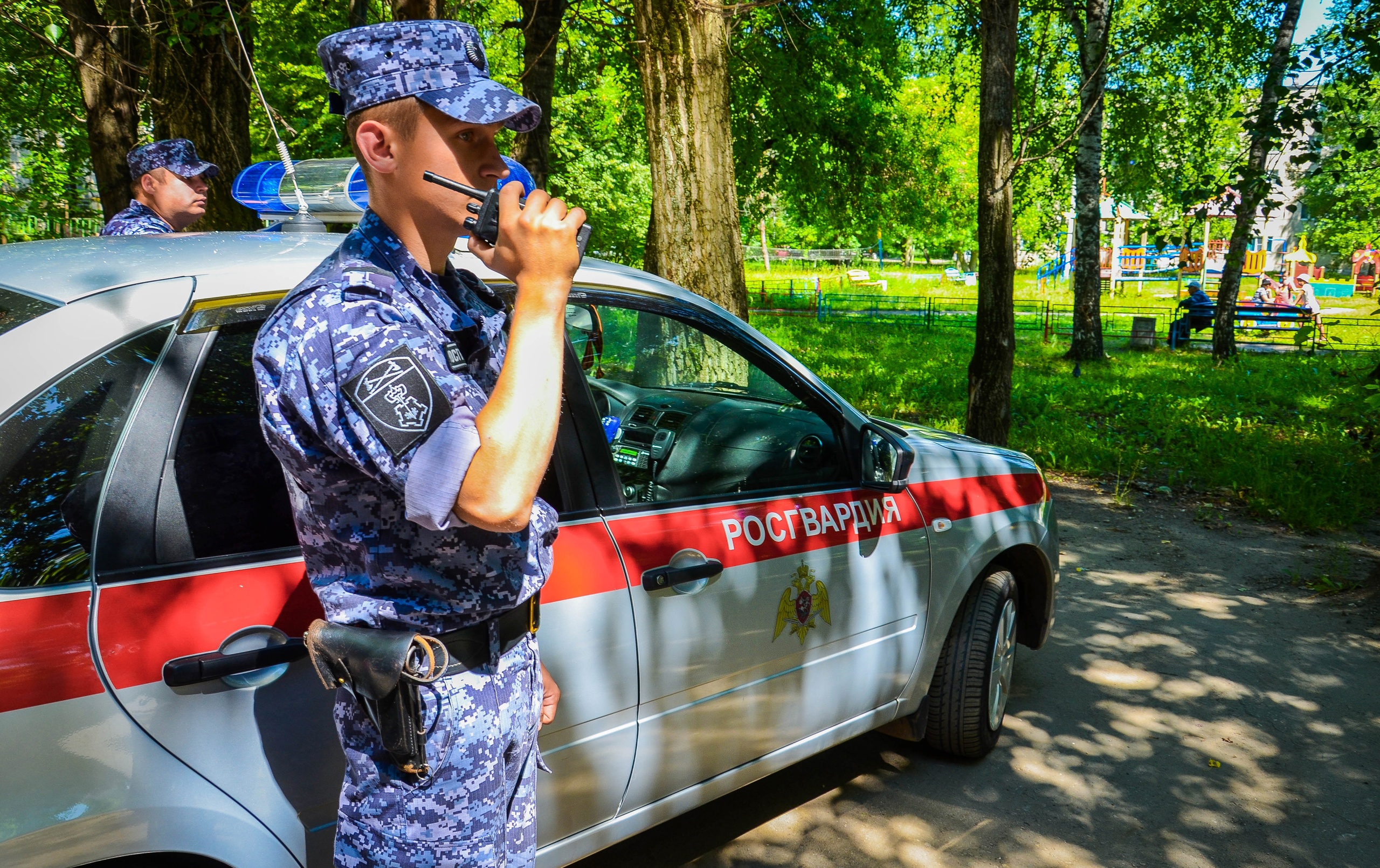 В Пензе на улице Кижеватова рабочие устроили драку