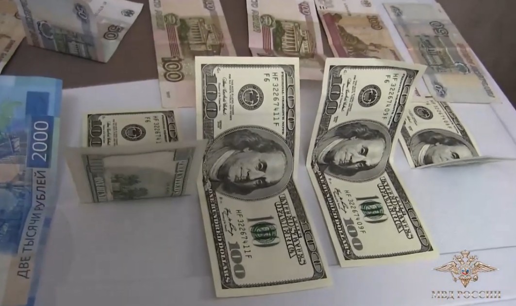 Пензенские полицейские пресекли деятельность международной группы фальшивомонетчиков