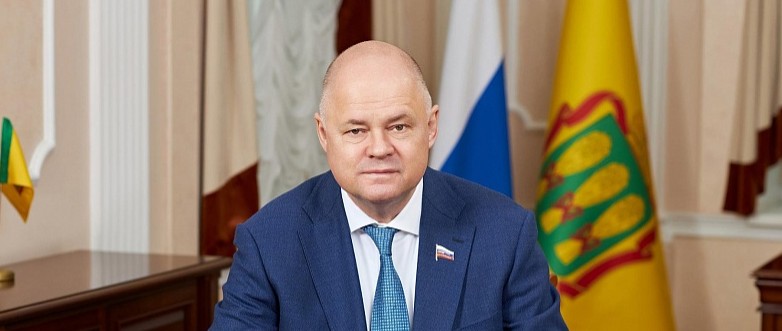 Вадим Супиков поздравил пензенцев с Днем Государственного флага