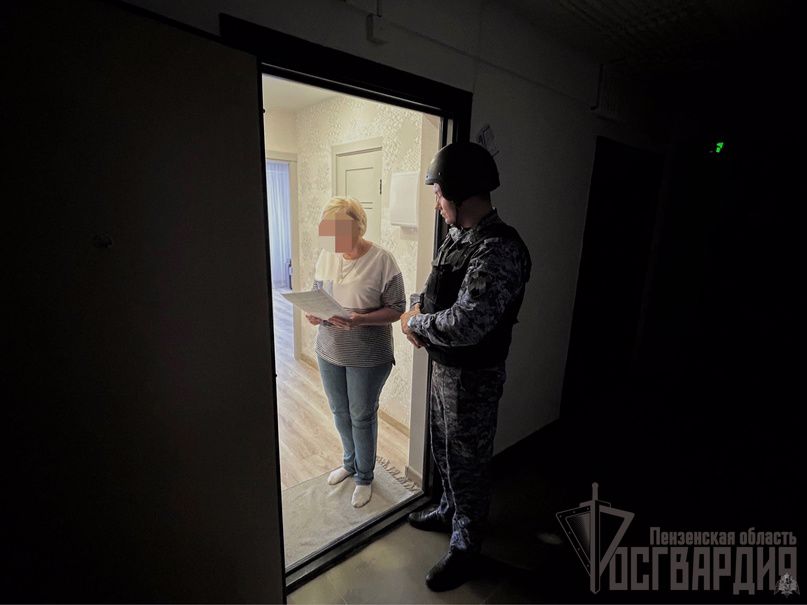 Пьяный пензенец сломал почтовые ящики в доме на улице Набережной реки Мойки