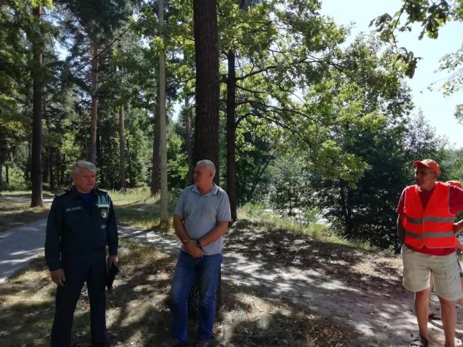 На городском пляже в Заречном не нашли нарушений требований безопасности отдыхающих