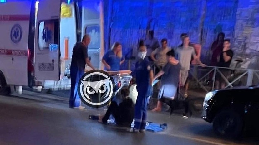 В Пензе у автовокзала под колесами авто оказались две женщины