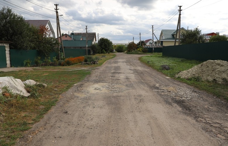 В Пензе жителям Зари-2 пообещали решить вопрос с асфальтированием дороги