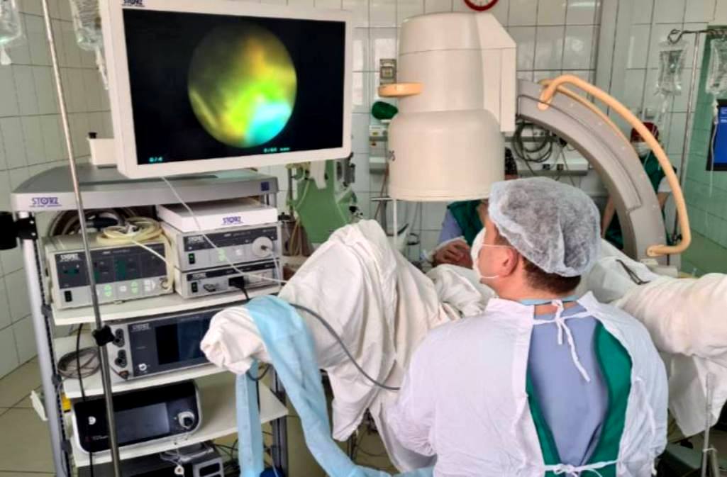 Новое оборудование позволяет пензенским врачам удалять камни из почек за 15 минут
