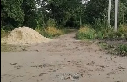 «Беспредел»: в Сердобске предприниматель перегородил важную для жителей дорогу