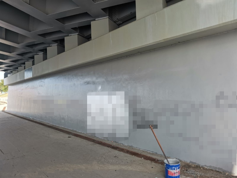 В Пензе на Бакунинском мосту стёрли граффити-надписи