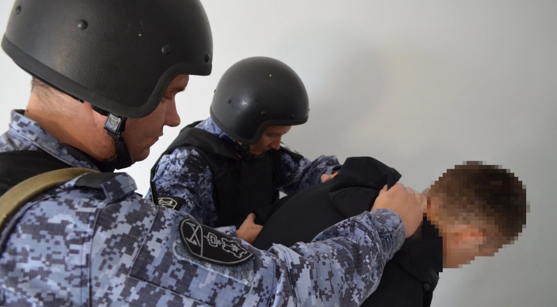 Пензенец оскорбил сотрудника аптеки и попал в отделение полиции