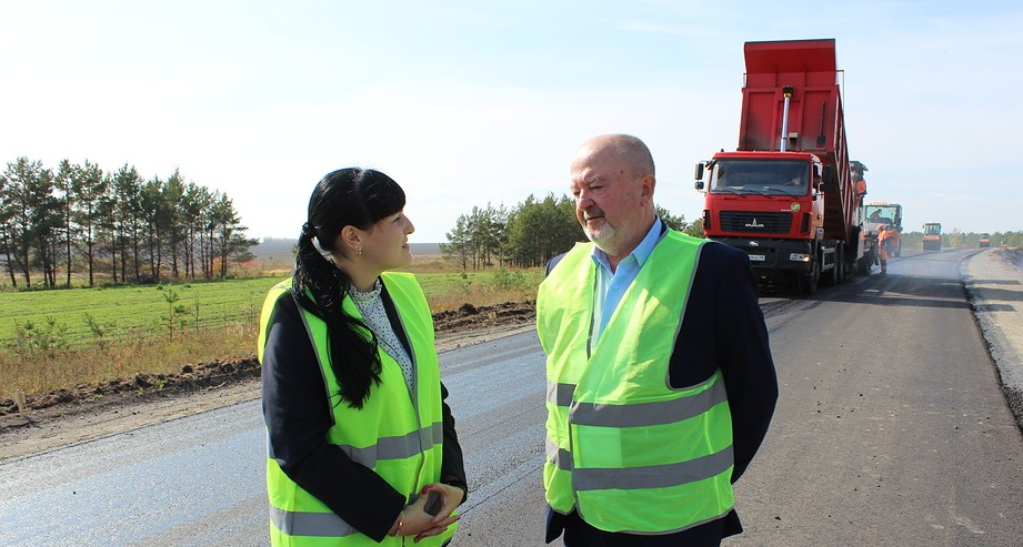 В Пензенской области проверили качество асфальта, укладываемого на дороге общего пользования