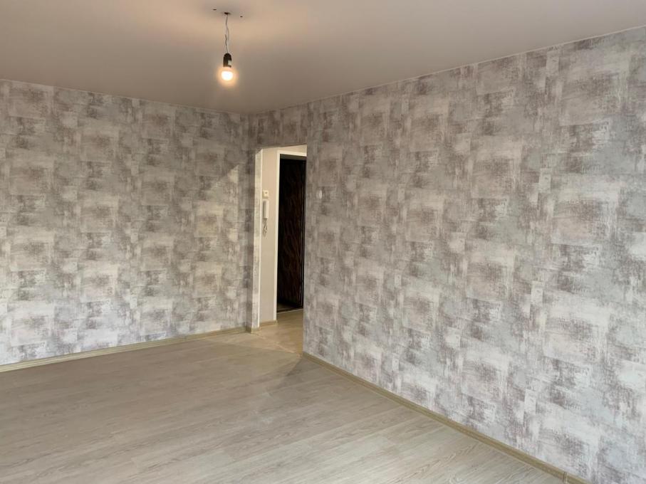 В Заречном продолжают обеспечивать сирот квартирами