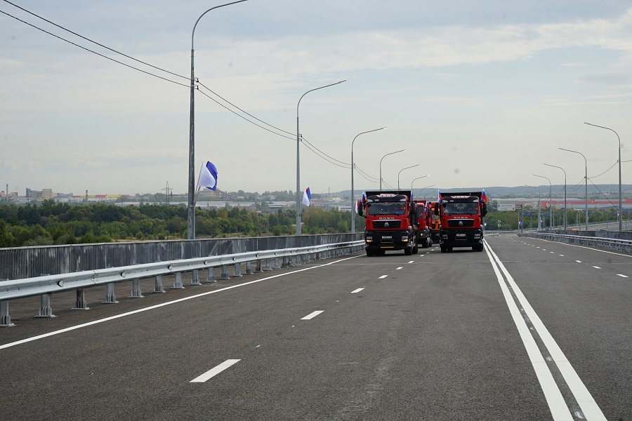 Терновка и Мичурино встали в пробку после открытия улицы 40 лет Октября