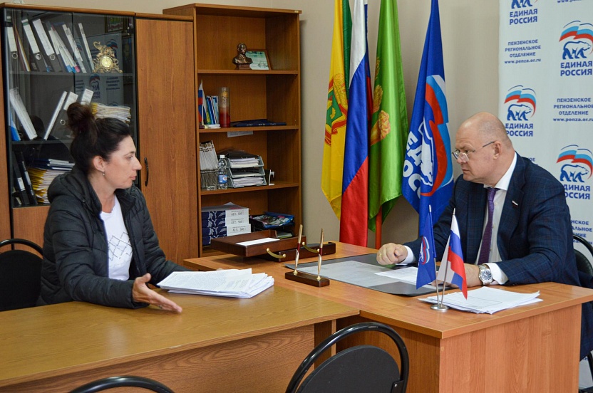 Вадим Супиков поможет Совету ветеранов организовать праздник ко Дню учителя