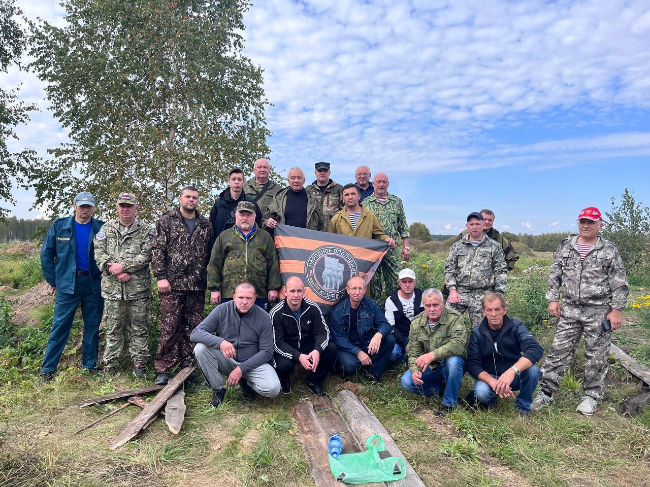 Участники кузнецкого Народного ополчения прошли первые учения на полигоне