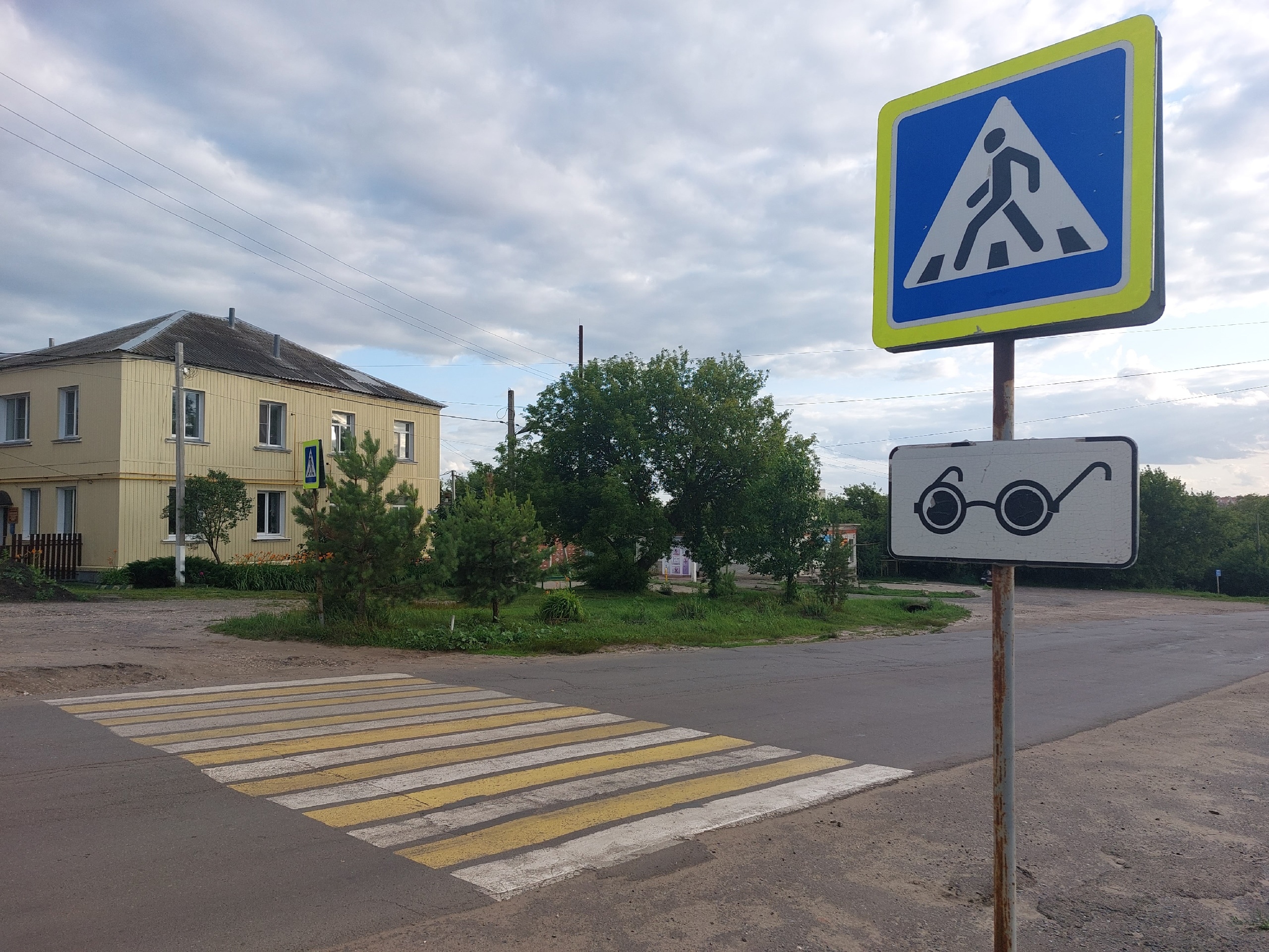 В Засечном пообещали организовать пешеходный переход у детской поликлиники