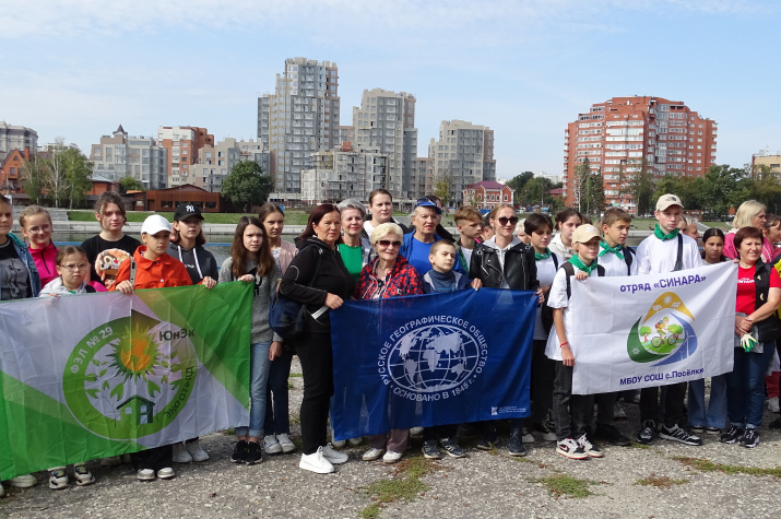 С побережья Суры в Пензе вывезли больше тонны бытовых отходов