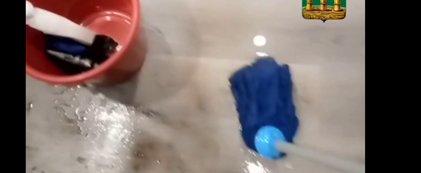 Новые туалеты на набережной Суры вновь подверглись нападению вандалов