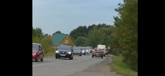 В Пензе отрегулируют светофор на перекрестке с Мичурино, из-за которого возникают пробки